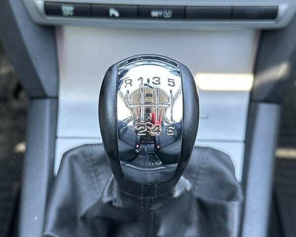 Черный Шкода Октавия, объемом двигателя 1.8 л и пробегом 250 тыс. км за 7800 $, фото 24 на Automoto.ua