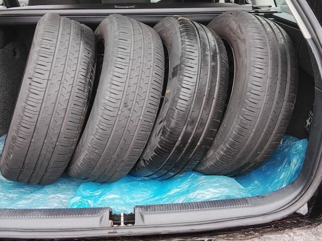 Черный Шкода Октавия, объемом двигателя 0 л и пробегом 233 тыс. км за 6950 $, фото 5 на Automoto.ua