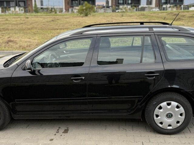 Черный Шкода Октавия, объемом двигателя 0 л и пробегом 219 тыс. км за 7200 $, фото 1 на Automoto.ua