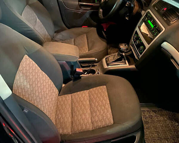 Чорний Шкода Октавія, об'ємом двигуна 1.9 л та пробігом 224 тис. км за 6300 $, фото 3 на Automoto.ua