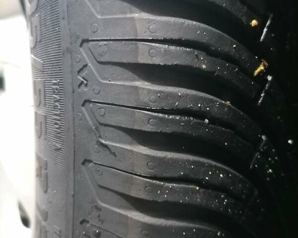 Черный Шкода Октавия, объемом двигателя 1.8 л и пробегом 221 тыс. км за 7400 $, фото 39 на Automoto.ua
