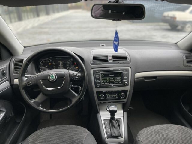 Чорний Шкода Октавія, об'ємом двигуна 0 л та пробігом 250 тис. км за 6300 $, фото 1 на Automoto.ua