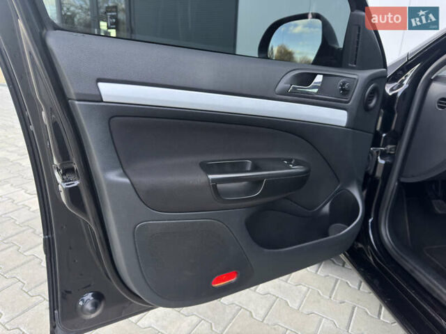 Черный Шкода Октавия, объемом двигателя 1.6 л и пробегом 261 тыс. км за 7400 $, фото 17 на Automoto.ua