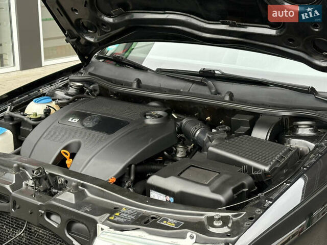 Черный Шкода Октавия, объемом двигателя 1.6 л и пробегом 218 тыс. км за 6777 $, фото 48 на Automoto.ua