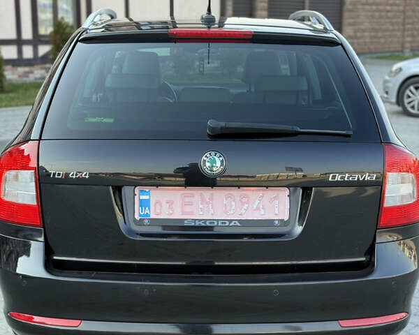Черный Шкода Октавия, объемом двигателя 0 л и пробегом 215 тыс. км за 8800 $, фото 106 на Automoto.ua