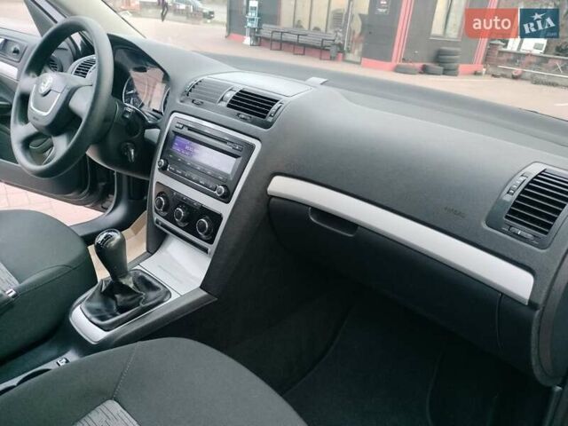 Черный Шкода Октавия, объемом двигателя 1.4 л и пробегом 179 тыс. км за 6650 $, фото 23 на Automoto.ua