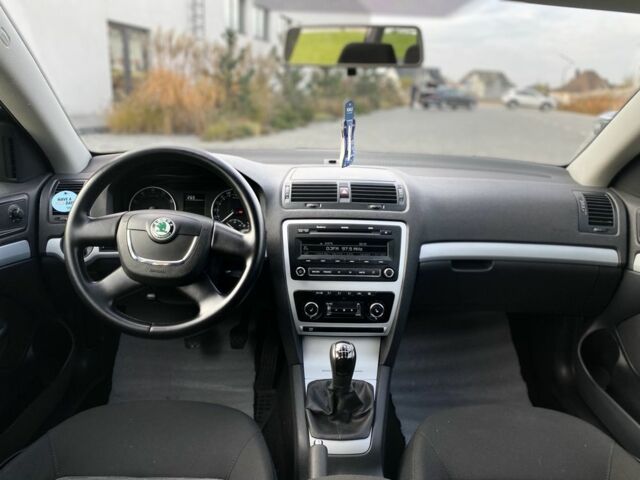 Черный Шкода Октавия, объемом двигателя 1.4 л и пробегом 193 тыс. км за 6900 $, фото 6 на Automoto.ua