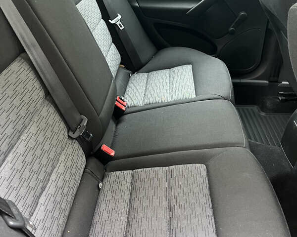 Черный Шкода Октавия, объемом двигателя 1.39 л и пробегом 199 тыс. км за 7200 $, фото 8 на Automoto.ua