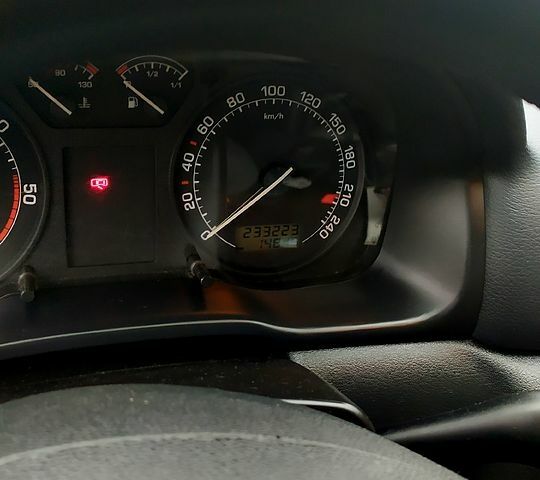 Шкода Октавия 2009 в Ромнах на Automoto.ua Черный Шкода Октавия, объемом двигателя 1.9 л и пробегом 230 тыс. км за 6000 $, фото 8 на Automoto.ua