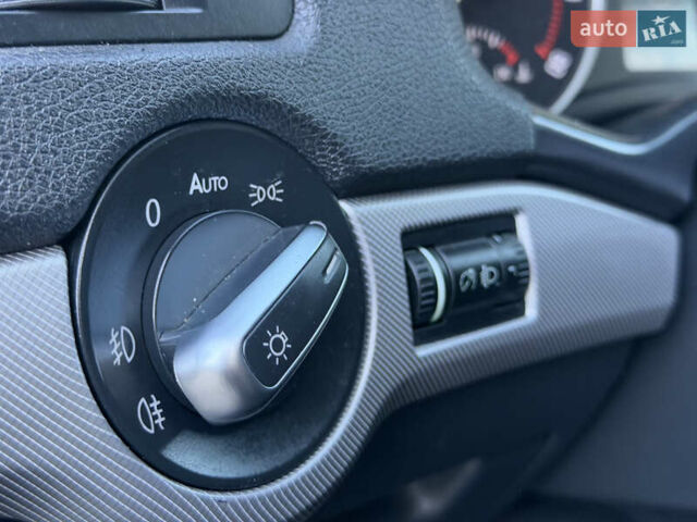 Черный Шкода Октавия, объемом двигателя 1.8 л и пробегом 270 тыс. км за 6550 $, фото 31 на Automoto.ua