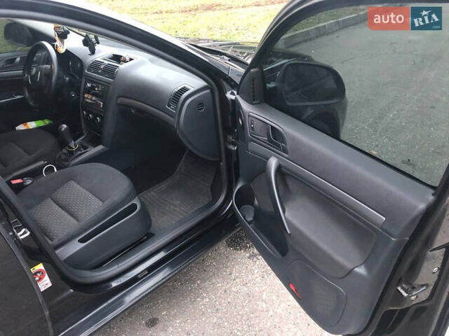 Чорний Шкода Октавія, об'ємом двигуна 1.9 л та пробігом 259 тис. км за 7400 $, фото 7 на Automoto.ua