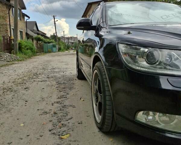 Черный Шкода Октавия, объемом двигателя 1.8 л и пробегом 234 тыс. км за 8000 $, фото 5 на Automoto.ua