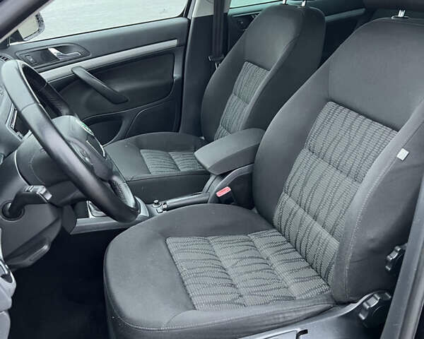 Черный Шкода Октавия, объемом двигателя 1.82 л и пробегом 220 тыс. км за 7700 $, фото 25 на Automoto.ua