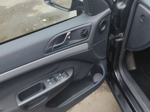 Чорний Шкода Октавія, об'ємом двигуна 1.4 л та пробігом 212 тис. км за 6999 $, фото 5 на Automoto.ua