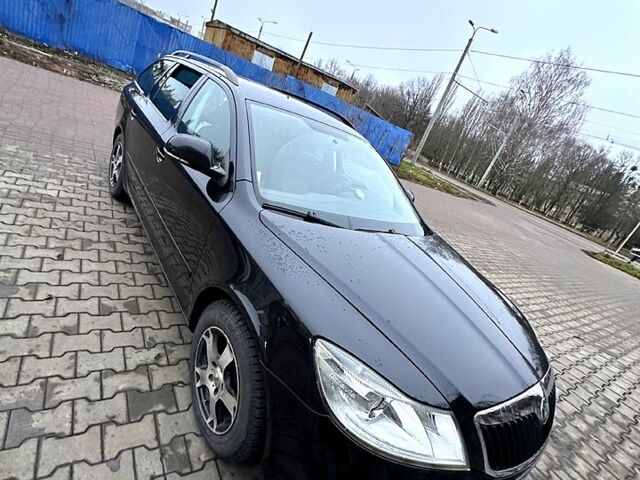 Черный Шкода Октавия, объемом двигателя 1.4 л и пробегом 169 тыс. км за 7500 $, фото 2 на Automoto.ua