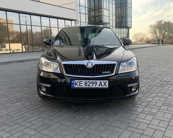 Шкода Октавия 2009 в Днепре (Днепропетровске) на Automoto.ua Черный Шкода Октавия, объемом двигателя 1.98 л и пробегом 191 тыс. км за 9800 $, фото 2 на Automoto.ua