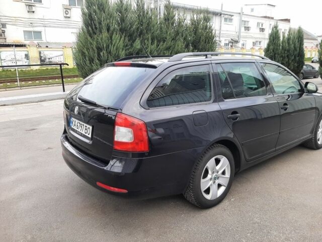 Чорний Шкода Октавія, об'ємом двигуна 1.8 л та пробігом 253 тис. км за 7600 $, фото 4 на Automoto.ua