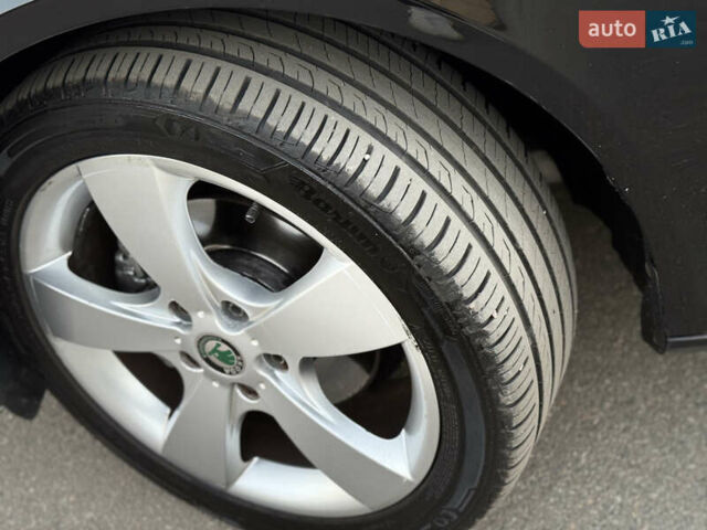 Чорний Шкода Октавія, об'ємом двигуна 1.8 л та пробігом 223 тис. км за 7999 $, фото 8 на Automoto.ua