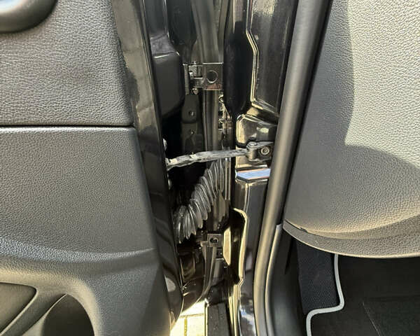 Чорний Шкода Октавія, об'ємом двигуна 1.98 л та пробігом 209 тис. км за 9500 $, фото 74 на Automoto.ua