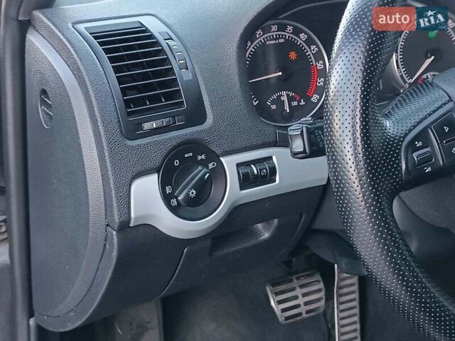 Чорний Шкода Октавія, об'ємом двигуна 2 л та пробігом 252 тис. км за 7990 $, фото 41 на Automoto.ua