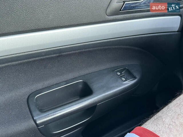 Шкода Октавия 2009 в Полтаве на Automoto.ua Черный Шкода Октавия, объемом двигателя 1.8 л и пробегом 195 тыс. км за 7799 $, фото 40 на Automoto.ua