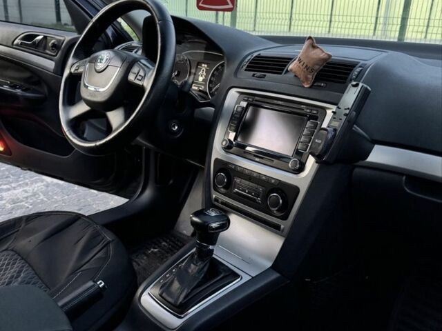 Черный Шкода Октавия, объемом двигателя 1.9 л и пробегом 325 тыс. км за 6900 $, фото 4 на Automoto.ua