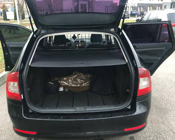 Чорний Шкода Октавія, об'ємом двигуна 1.9 л та пробігом 259 тис. км за 7400 $, фото 4 на Automoto.ua