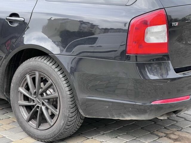 Черный Шкода Октавия, объемом двигателя 2 л и пробегом 300 тыс. км за 8500 $, фото 10 на Automoto.ua