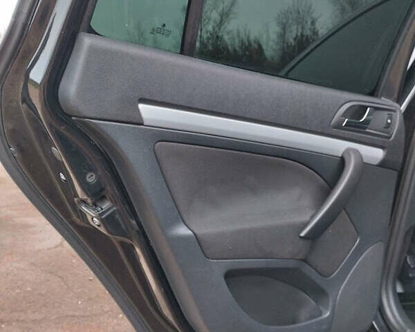 Черный Шкода Октавия, объемом двигателя 1.8 л и пробегом 212 тыс. км за 7700 $, фото 13 на Automoto.ua