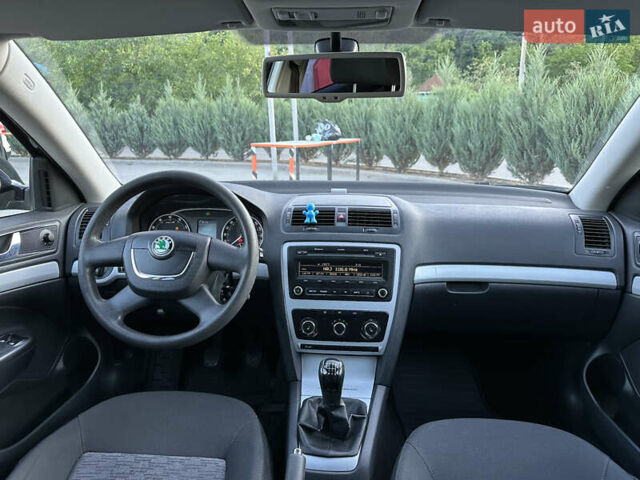 Шкода Октавия 2009 в Полтаве на Automoto.ua Черный Шкода Октавия, объемом двигателя 1.8 л и пробегом 195 тыс. км за 7799 $, фото 21 на Automoto.ua