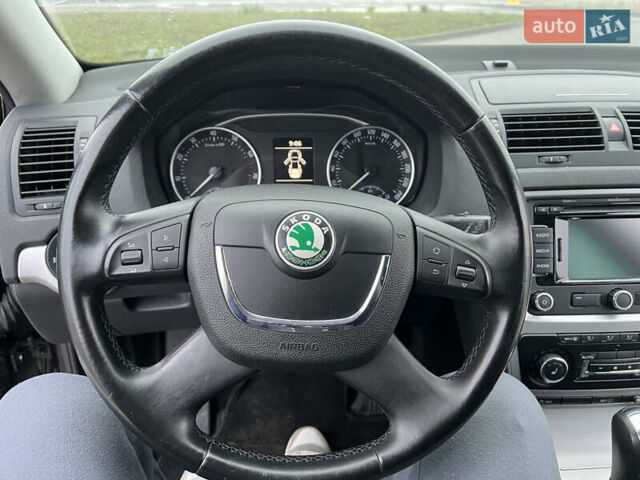 Черный Шкода Октавия, объемом двигателя 1.82 л и пробегом 220 тыс. км за 7700 $, фото 30 на Automoto.ua