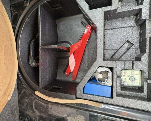 Черный Шкода Октавия, объемом двигателя 1.6 л и пробегом 218 тыс. км за 6777 $, фото 55 на Automoto.ua