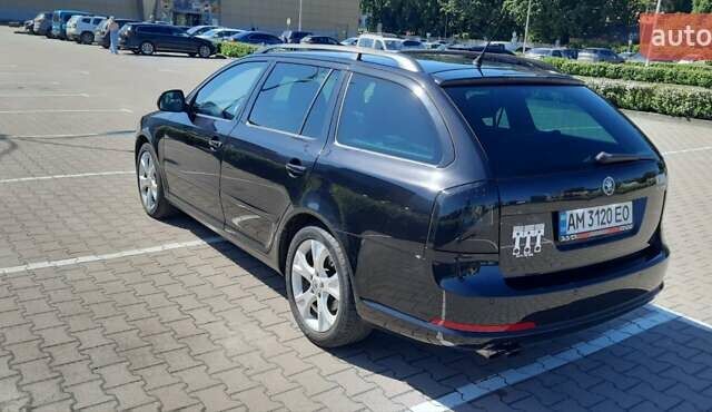 Черный Шкода Октавия, объемом двигателя 2 л и пробегом 300 тыс. км за 7400 $, фото 4 на Automoto.ua