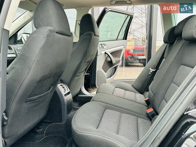 Черный Шкода Октавия, объемом двигателя 1.8 л и пробегом 223 тыс. км за 8999 $, фото 14 на Automoto.ua