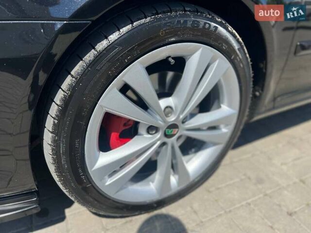 Чорний Шкода Октавія, об'ємом двигуна 2 л та пробігом 219 тис. км за 11290 $, фото 10 на Automoto.ua