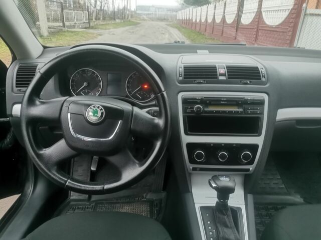 Черный Шкода Октавия, объемом двигателя 1.9 л и пробегом 380 тыс. км за 6500 $, фото 7 на Automoto.ua