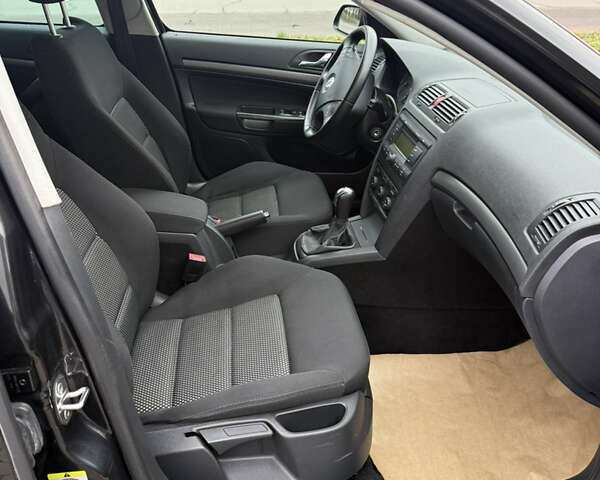 Черный Шкода Октавия, объемом двигателя 1.6 л и пробегом 197 тыс. км за 7500 $, фото 47 на Automoto.ua