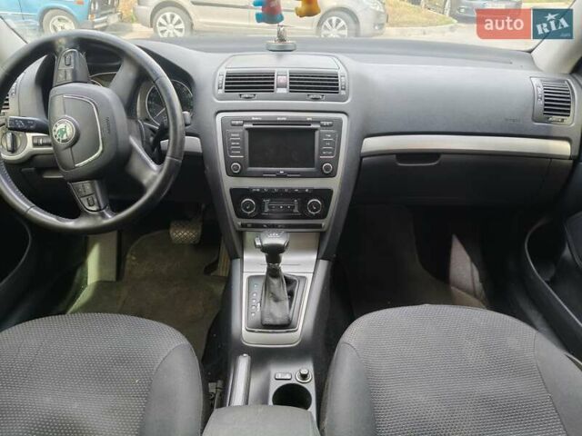 Шкода Октавия 2009 в Полтаве на Automoto.ua Черный Шкода Октавия, объемом двигателя 1.8 л и пробегом 229 тыс. км за 6700 $, фото 3 на Automoto.ua