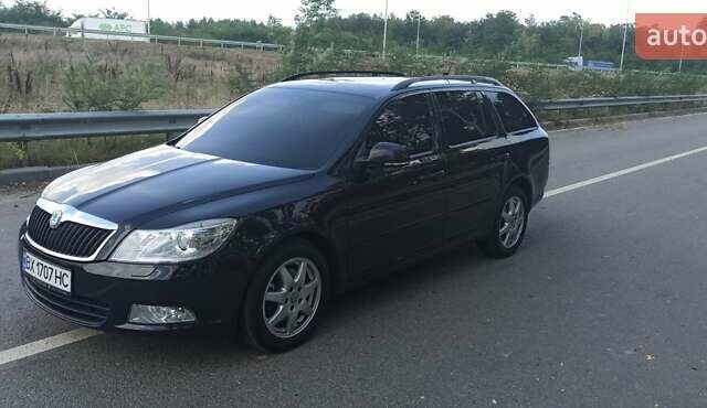 Черный Шкода Октавия, объемом двигателя 1.8 л и пробегом 245 тыс. км за 8500 $, фото 8 на Automoto.ua