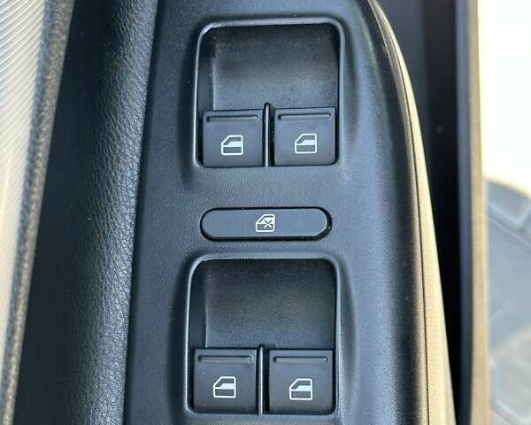 Черный Шкода Октавия, объемом двигателя 1.8 л и пробегом 250 тыс. км за 7800 $, фото 15 на Automoto.ua