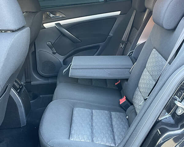 Черный Шкода Октавия, объемом двигателя 1.6 л и пробегом 288 тыс. км за 6650 $, фото 13 на Automoto.ua