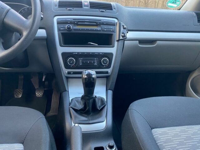 Чорний Шкода Октавія, об'ємом двигуна 1.9 л та пробігом 248 тис. км за 2650 $, фото 9 на Automoto.ua