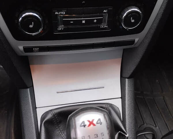 Черный Шкода Октавия, объемом двигателя 1.8 л и пробегом 212 тыс. км за 7700 $, фото 12 на Automoto.ua