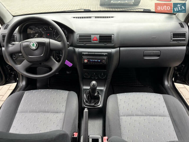 Черный Шкода Октавия, объемом двигателя 1.6 л и пробегом 218 тыс. км за 6777 $, фото 54 на Automoto.ua