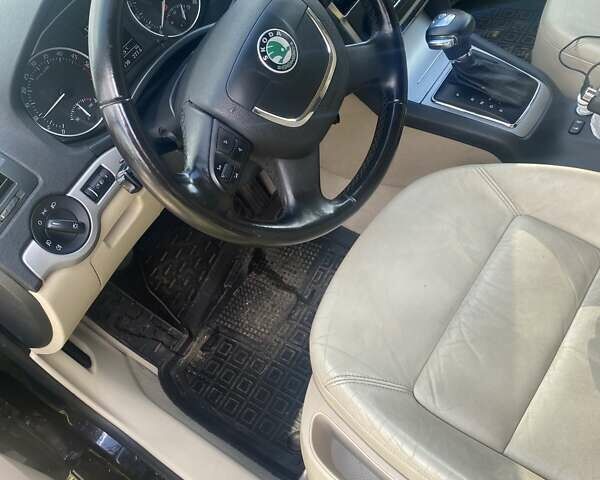 Чорний Шкода Октавія, об'ємом двигуна 1.97 л та пробігом 330 тис. км за 8000 $, фото 3 на Automoto.ua