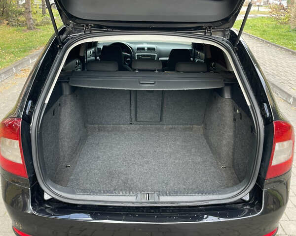 Черный Шкода Октавия, объемом двигателя 1.6 л и пробегом 230 тыс. км за 6800 $, фото 21 на Automoto.ua