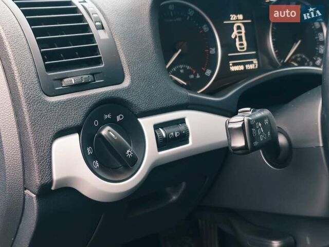 Черный Шкода Октавия, объемом двигателя 1.8 л и пробегом 208 тыс. км за 6900 $, фото 14 на Automoto.ua