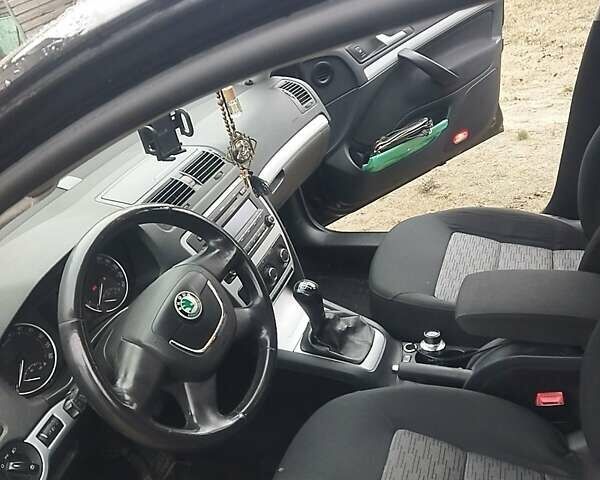 Черный Шкода Октавия, объемом двигателя 1.97 л и пробегом 241 тыс. км за 6999 $, фото 6 на Automoto.ua
