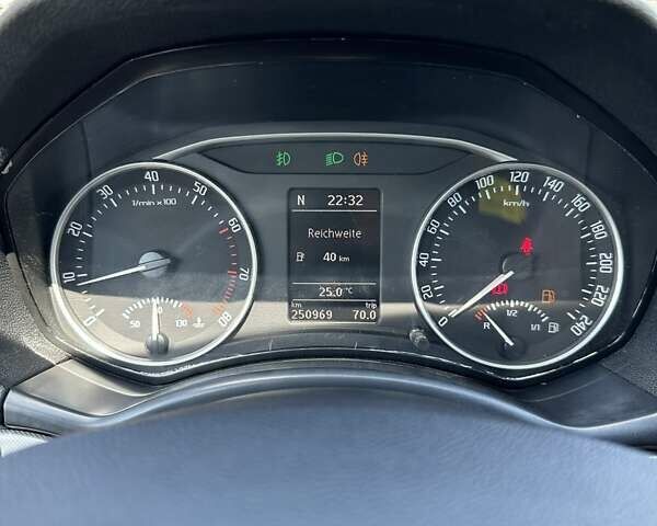 Черный Шкода Октавия, объемом двигателя 1.8 л и пробегом 250 тыс. км за 7800 $, фото 23 на Automoto.ua