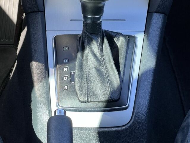 Черный Шкода Октавия, объемом двигателя 2 л и пробегом 300 тыс. км за 8500 $, фото 20 на Automoto.ua